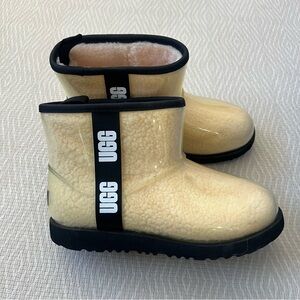 UGG Women’s Classic Clear Mini Boots (Size 6, Never Worn)